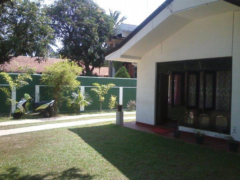 Mazz Homestay Negombo Extérieur photo