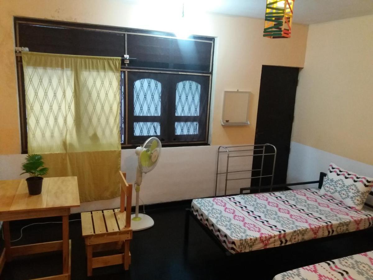 Mazz Homestay Negombo Extérieur photo