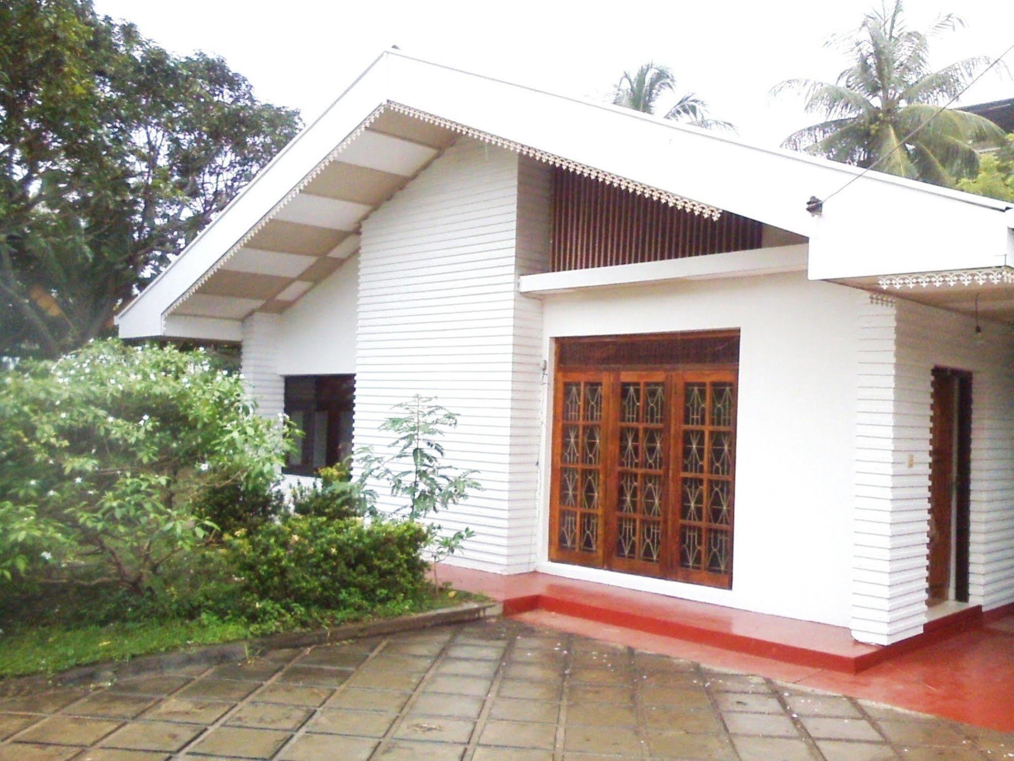 Mazz Homestay Negombo Extérieur photo